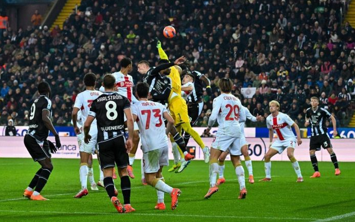 Udinese vs Genoa (00:00 &#8211; 09/12) | Xem lại trận đấu