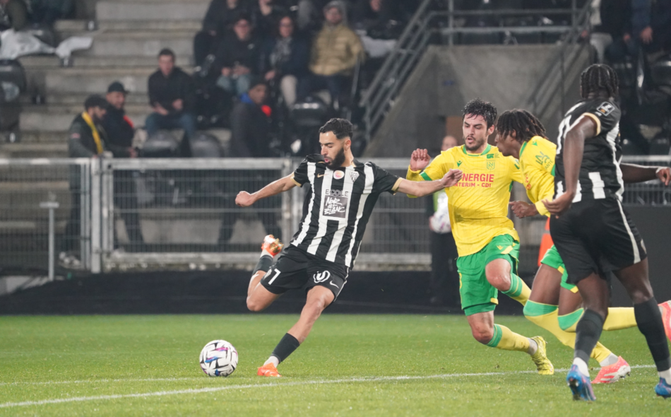 Angers vs FC Nantes (02:45  13/12) | Xem lại trận đấu